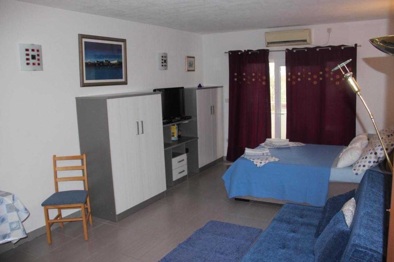 Apartmani Nima Tučepi Esterno foto